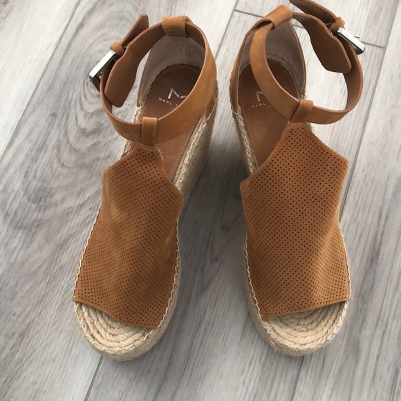 Marc Fisher LTD Nelly Espadrille Wedge - Picture 2 of 6